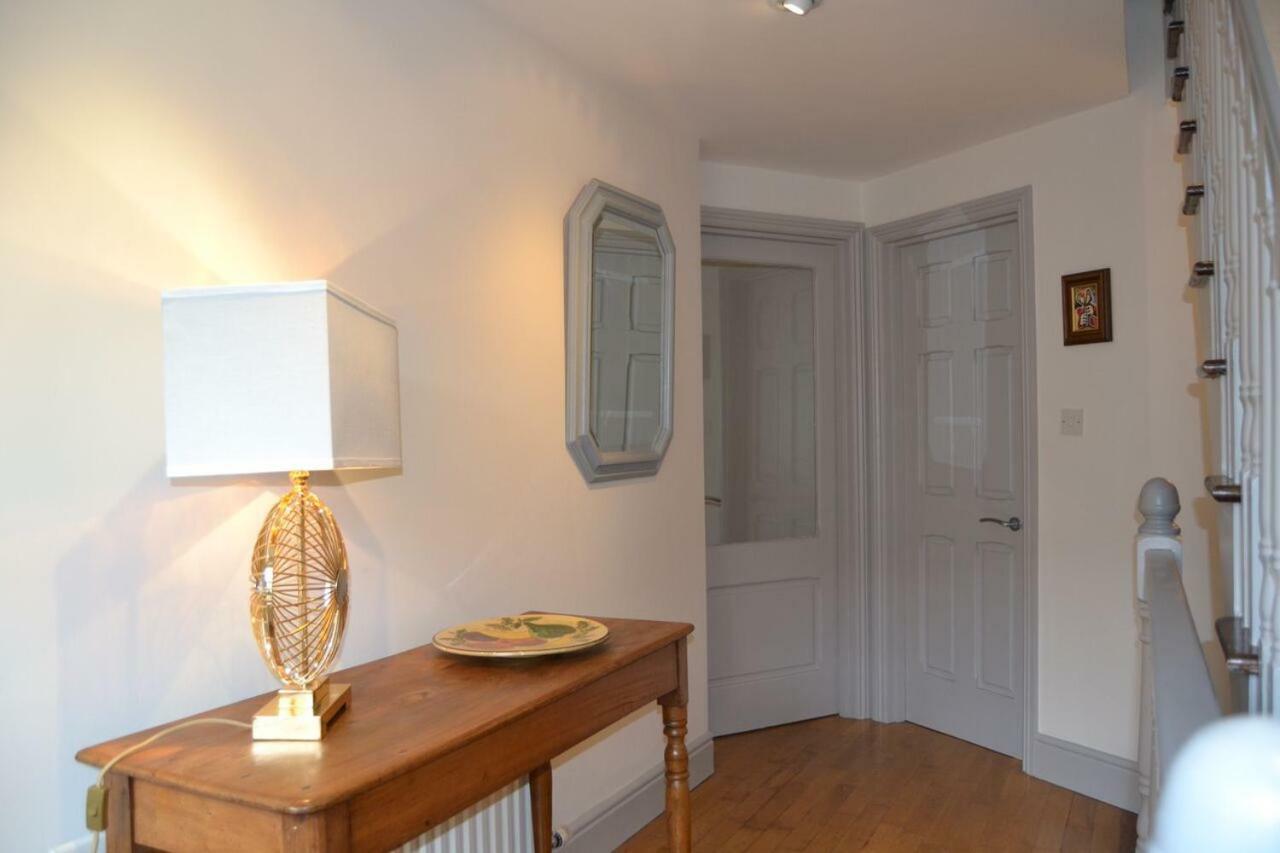 Dingle Townhouse Villa Bagian luar foto