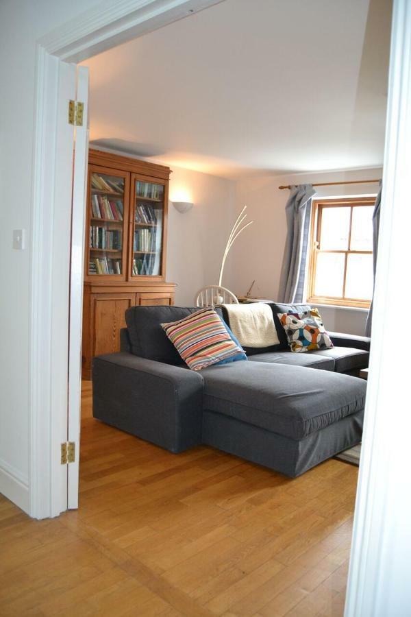 Dingle Townhouse Villa Bagian luar foto