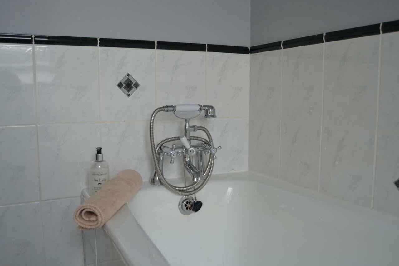 Dingle Townhouse Villa Bagian luar foto