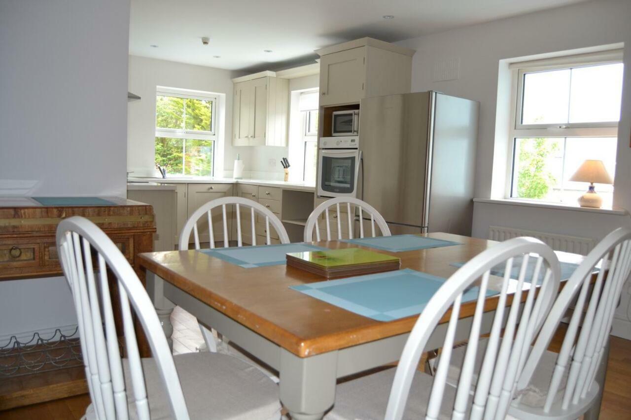Dingle Townhouse Villa Bagian luar foto